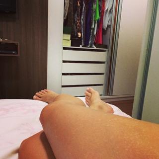 Renata Dávila feet photo thumbnail