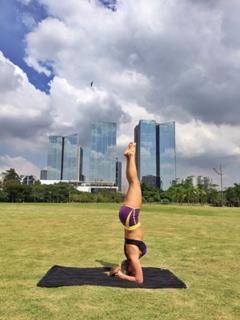 Renata Dávila feet photo thumbnail