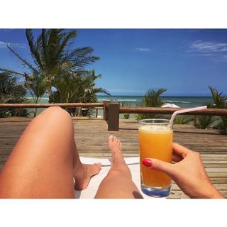 Renata Dávila feet photo thumbnail