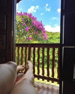 Renata Dávila feet photo thumbnail