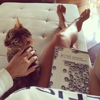 Renata Dávila feet photo thumbnail