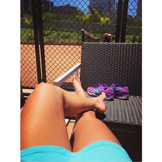 Renata Dávila feet photo thumbnail