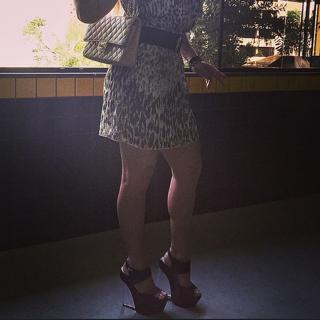 Renata Dávila feet photo thumbnail