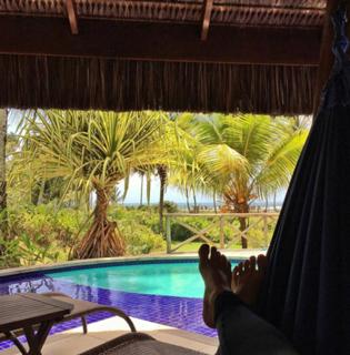 Renata Dávila feet photo thumbnail