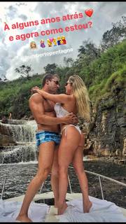 Renata Dávila feet photo thumbnail