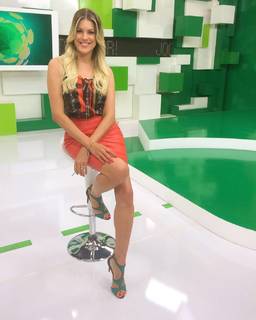 Renata Fan feet photo thumbnail
