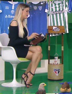 Renata Fan feet photo thumbnail