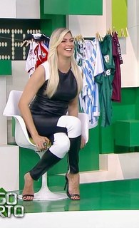 Renata Fan feet photo thumbnail