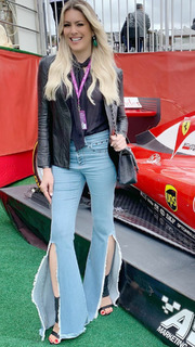 Renata Fan feet photo thumbnail