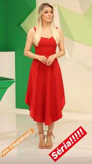 Renata Fan feet photo thumbnail