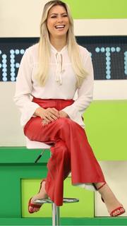 Renata Fan feet photo thumbnail