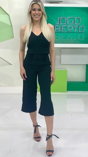 Renata Fan feet photo thumbnail