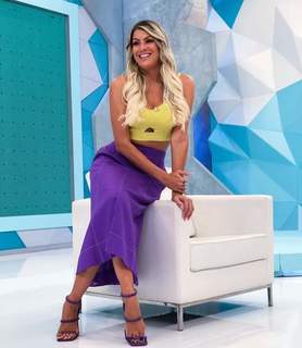 Renata Fan feet photo thumbnail
