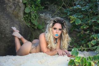 Renata Frisson feet photo 12