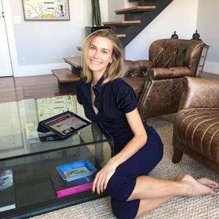 Renata Kuerten feet photo 8