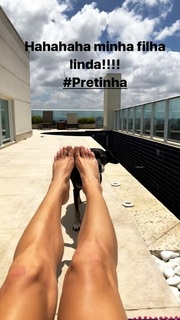 Renata Kuerten feet photo 1