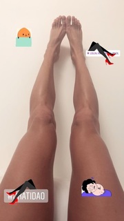 Renata Kuerten feet photo 1
