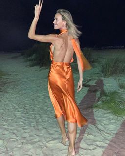 Renata Kuerten feet photo 1