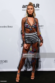 Renata Kuerten feet photo 15