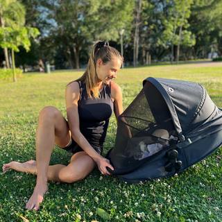Renata Kuerten feet photo 2