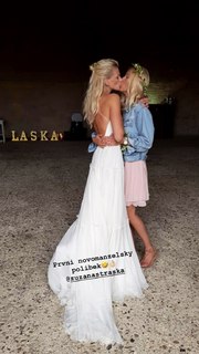 Renata Langmannova feet photo 15