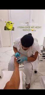 Renata Langmannova feet photo 3