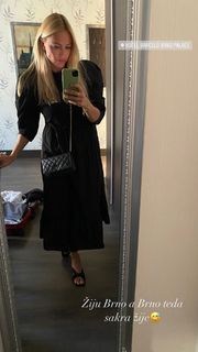 Renata Langmannova feet photo 1