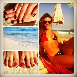 Renata Molinaro feet photo 7