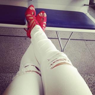 Renata Molinaro feet photo 5