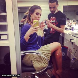 Renata Molinaro feet photo 5