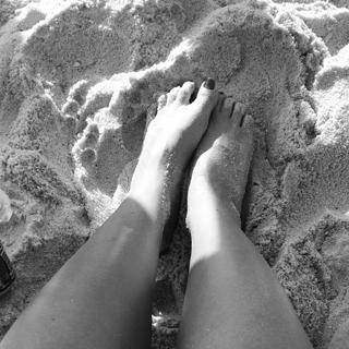 Renata Molinaro feet photo 15