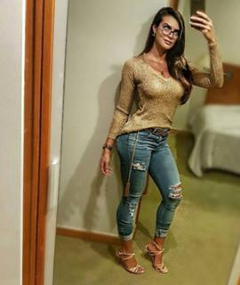 Renata Molinaro feet photo 20