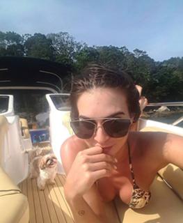 Renata Molinaro feet photo 19