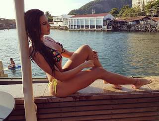Renata Molinaro feet photo 13
