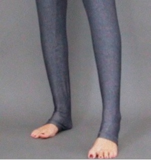 Renata Molinaro feet photo 9