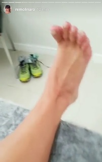 Renata Molinaro feet photo 5