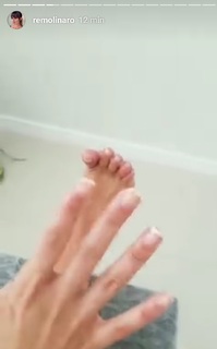 Renata Molinaro feet photo 3