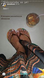 Renata Molinaro feet photo 12