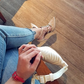 Renata Molinaro feet photo 14