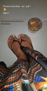 Renata Molinaro feet photo 4