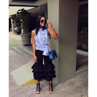 Renata Notni feet photo thumbnail