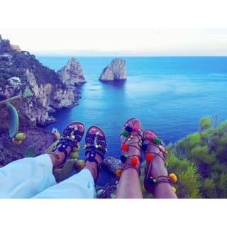 Renata Notni feet photo thumbnail