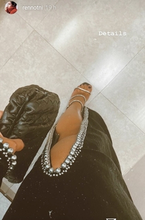 Renata Notni feet photo thumbnail