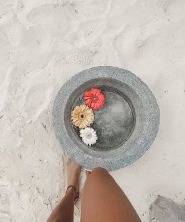 Renata Notni feet photo thumbnail