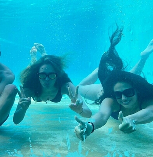 Renata Notni feet photo thumbnail