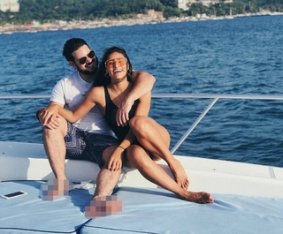 Renata Notni feet photo thumbnail