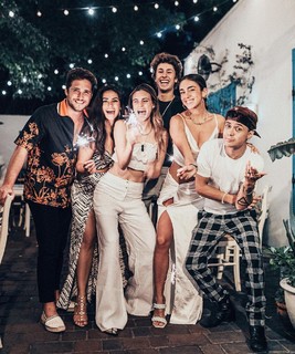 Renata Notni feet photo thumbnail