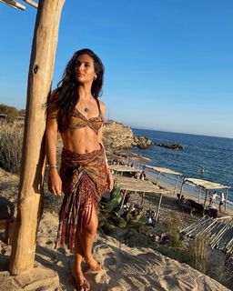 Renata Notni feet photo thumbnail