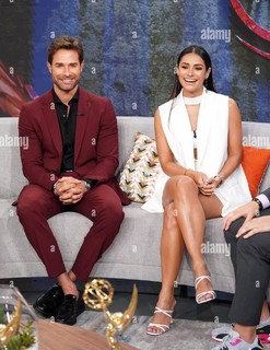 Renata Notni feet photo thumbnail