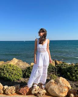 Renata Notni feet photo thumbnail